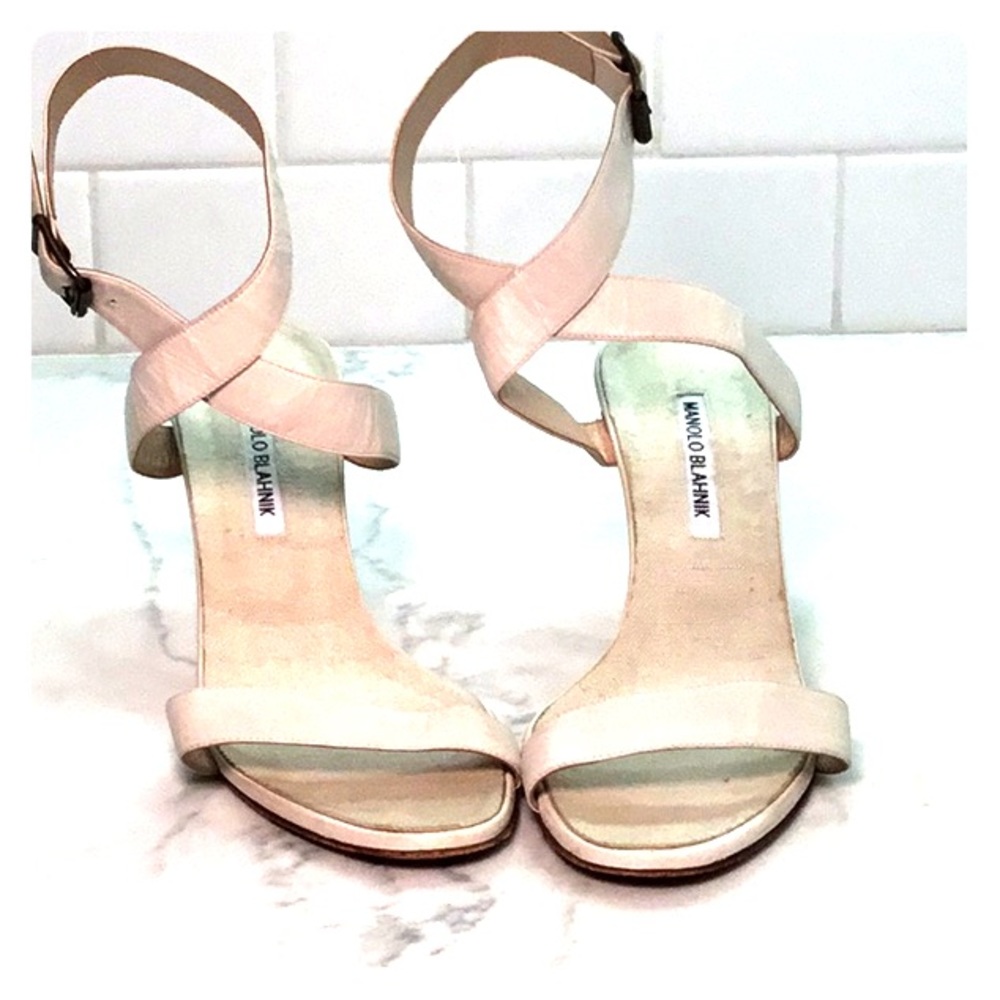 Manolo Blahnik off-white sexy sandals 3 1/2” heels